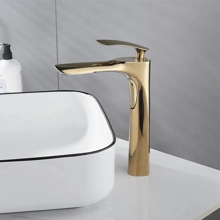 Robinet salle de bain bronze haut design sculptural
