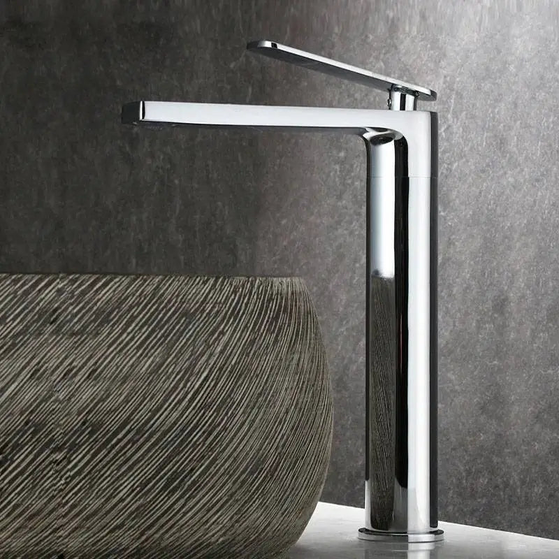 Robinet salle de bain or brossé colonne cascade