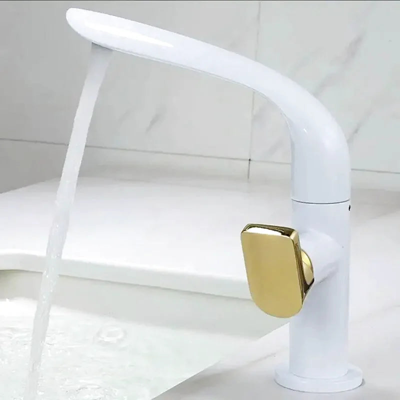 Robinet salle de bain or brillant col courbé