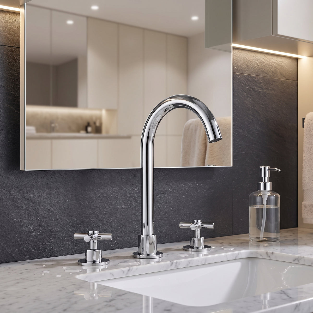 Robinet lavabo 3 trous design moderne