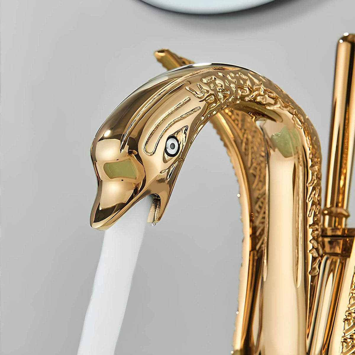 Robinet lavabo en forme de cygne – vue 7