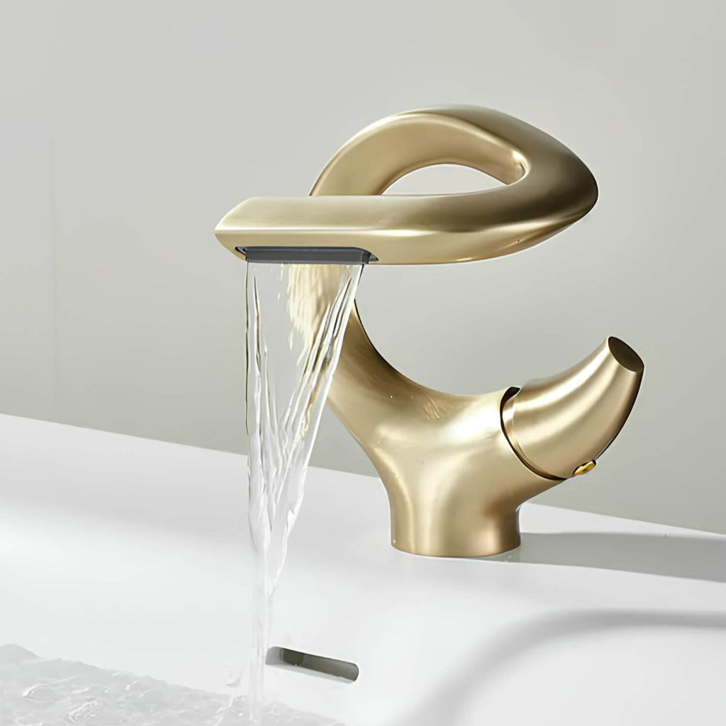 Mitigeur lavabo cascade compact laiton massif