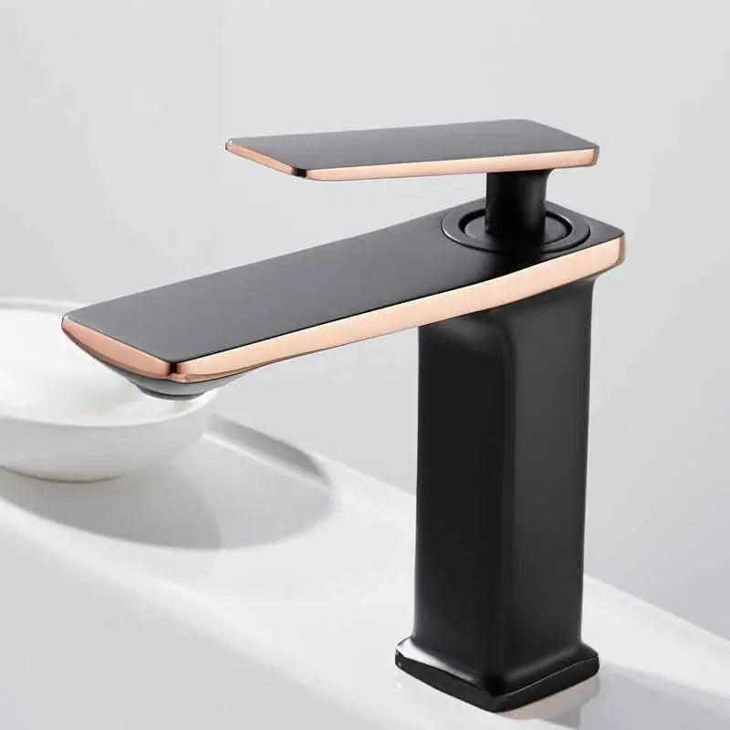 Robinet salle de bain haut cascade