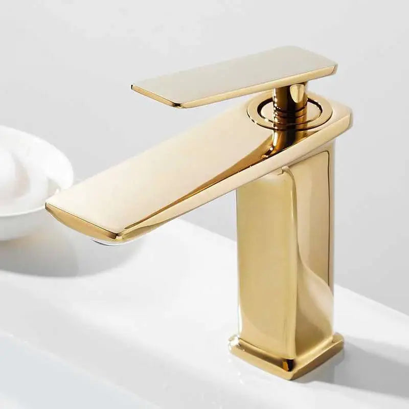 Robinet salle de bain haut cascade