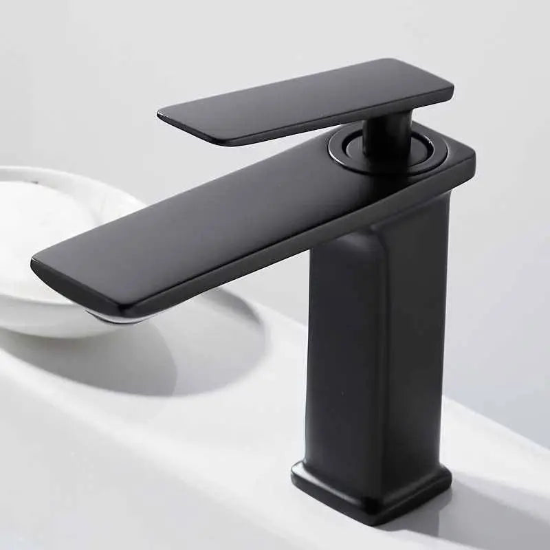 Robinet salle de bain haut cascade