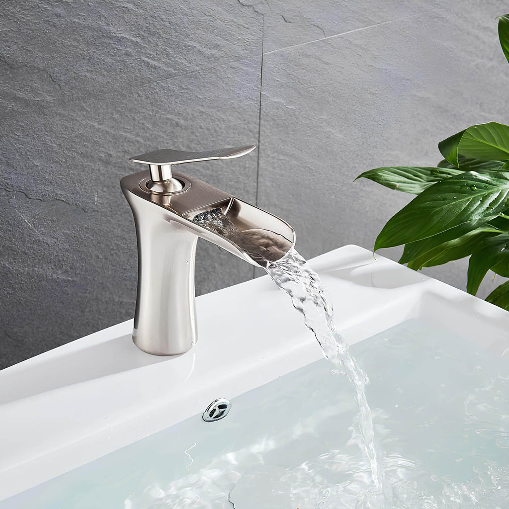 Robinet cascade lavabo laiton massif