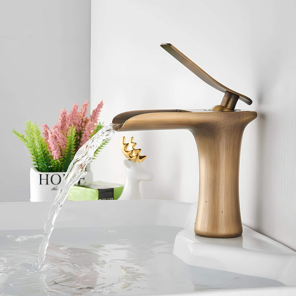 Robinet cascade lavabo laiton massif