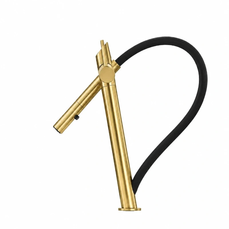 Robinet de cuisine or brossé à flexible apparent