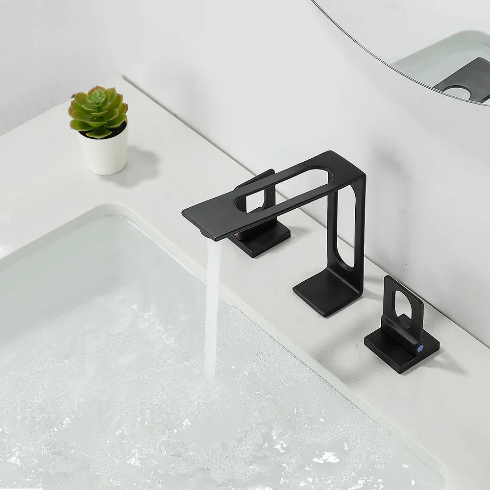 Robinet de lavabo 3 trous 2 poignées