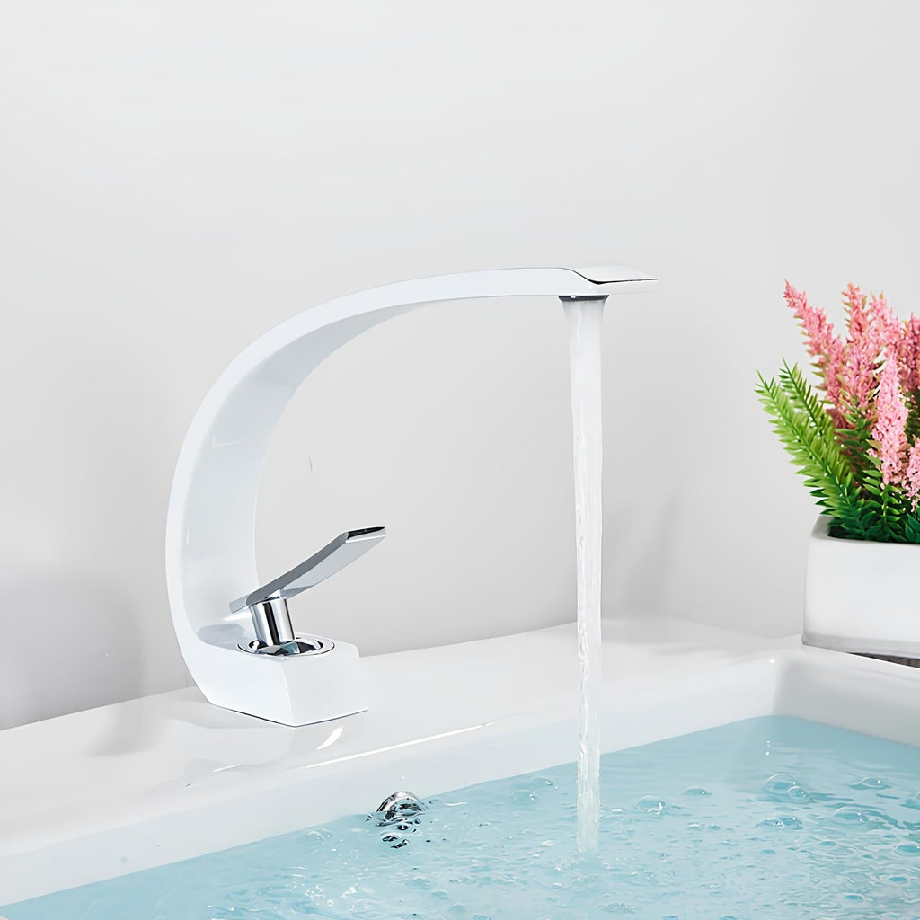 Robinet de lavabo minimaliste laiton poli