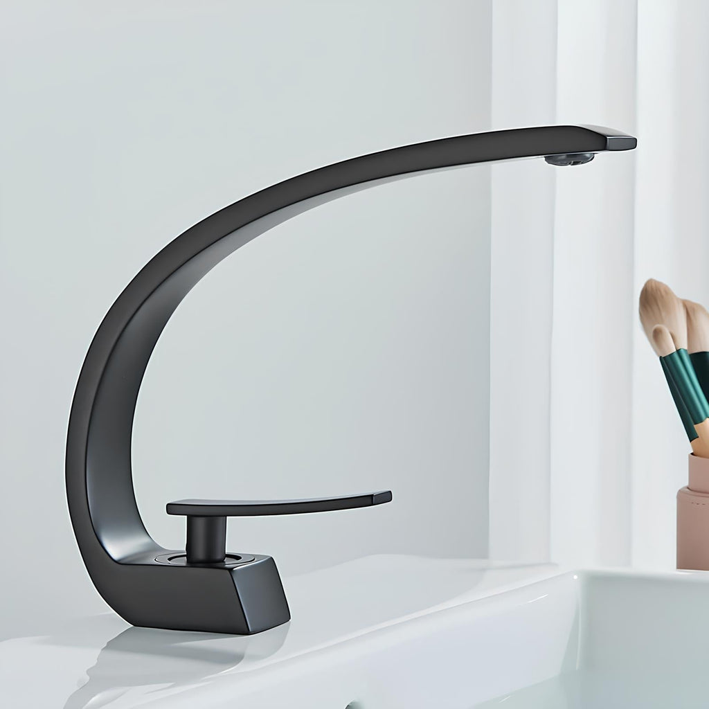 Robinet de lavabo minimaliste laiton poli