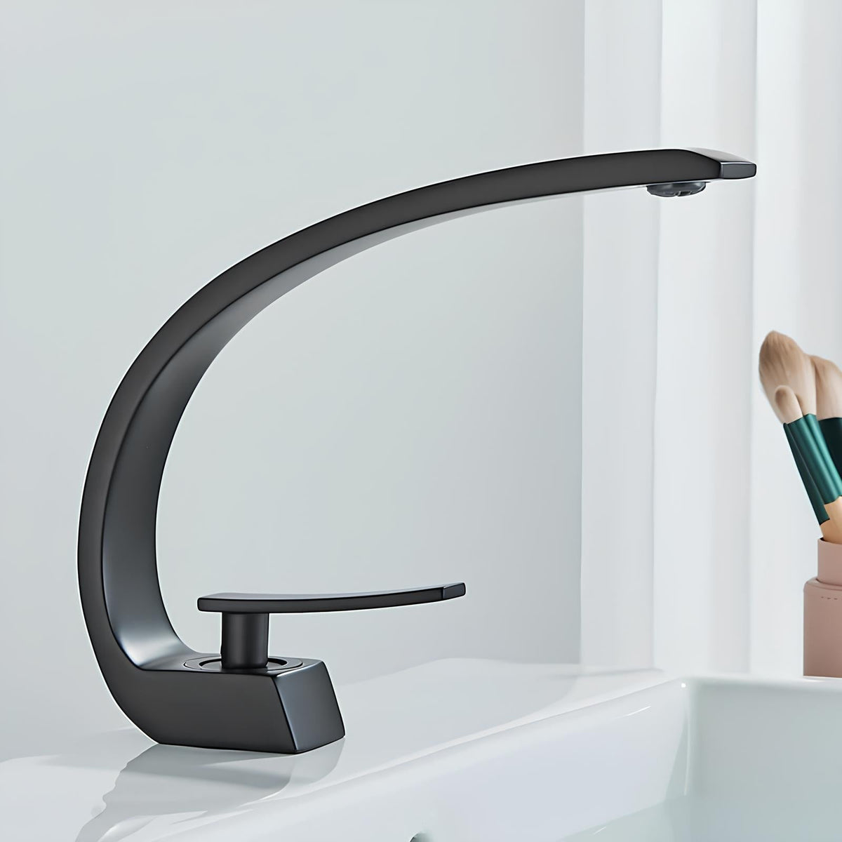 Robinet de lavabo minimaliste laiton poli