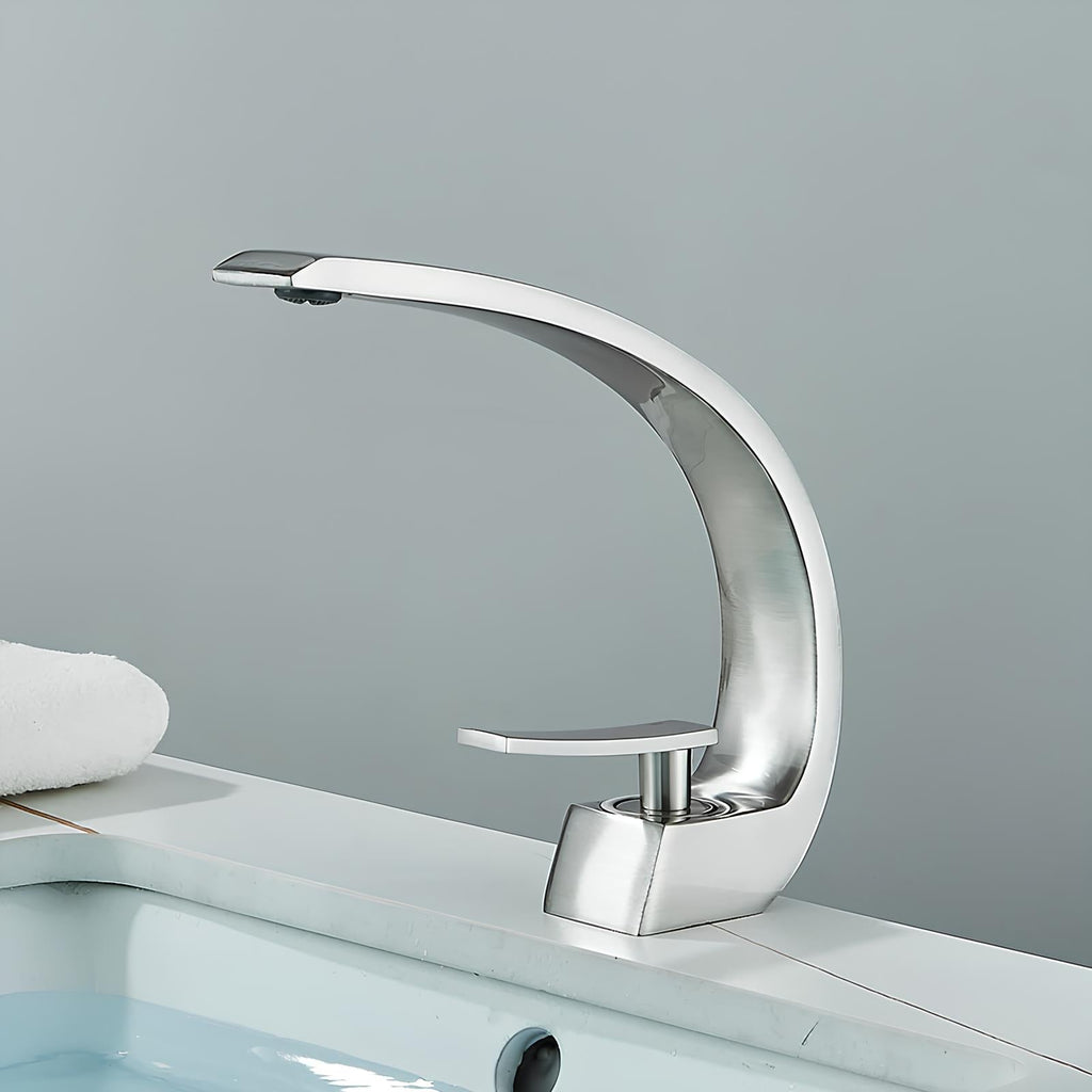 Robinet de lavabo minimaliste laiton poli