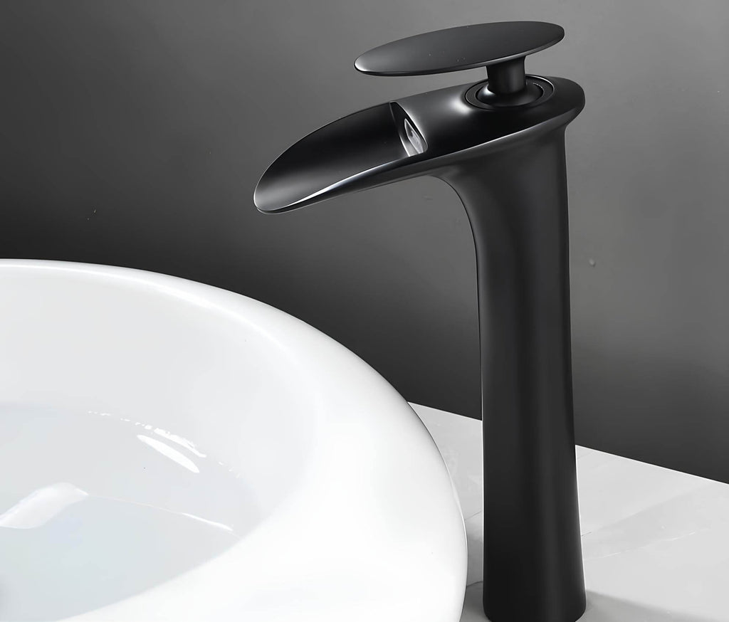 Robinet de vasque cascade monocommande moderne