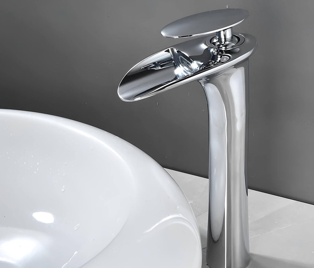Robinet de vasque cascade monocommande moderne