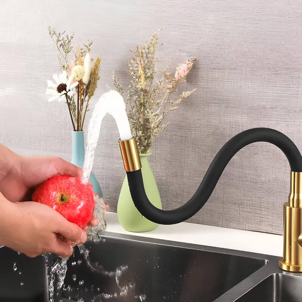 Robinet évier flexible coloré orientable 360°