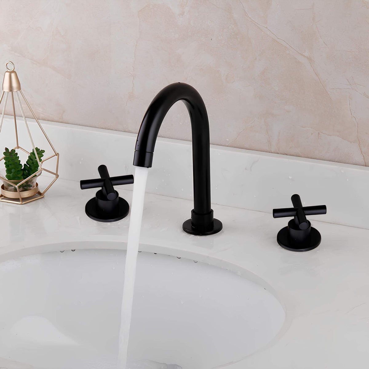 Robinet lavabo 3 trous design moderne