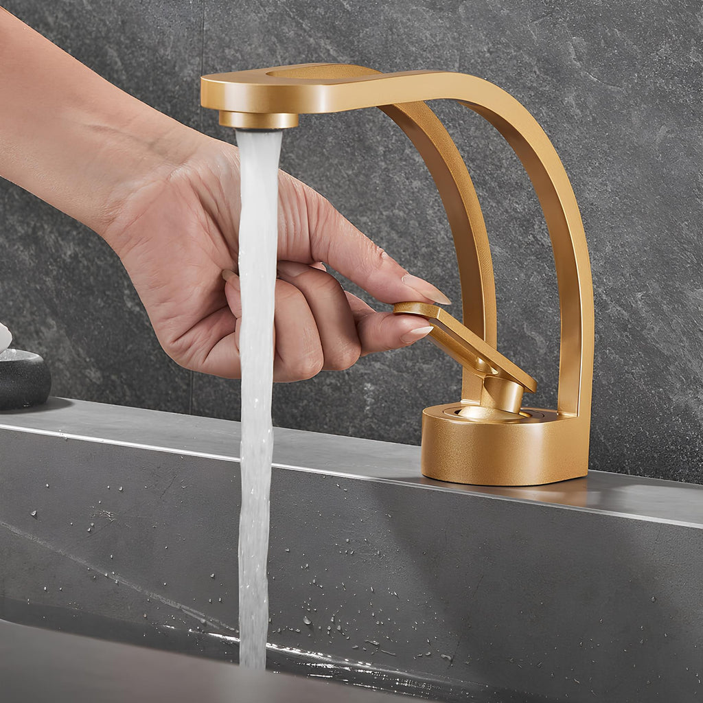 Robinet lavabo cascade laiton design arrondi