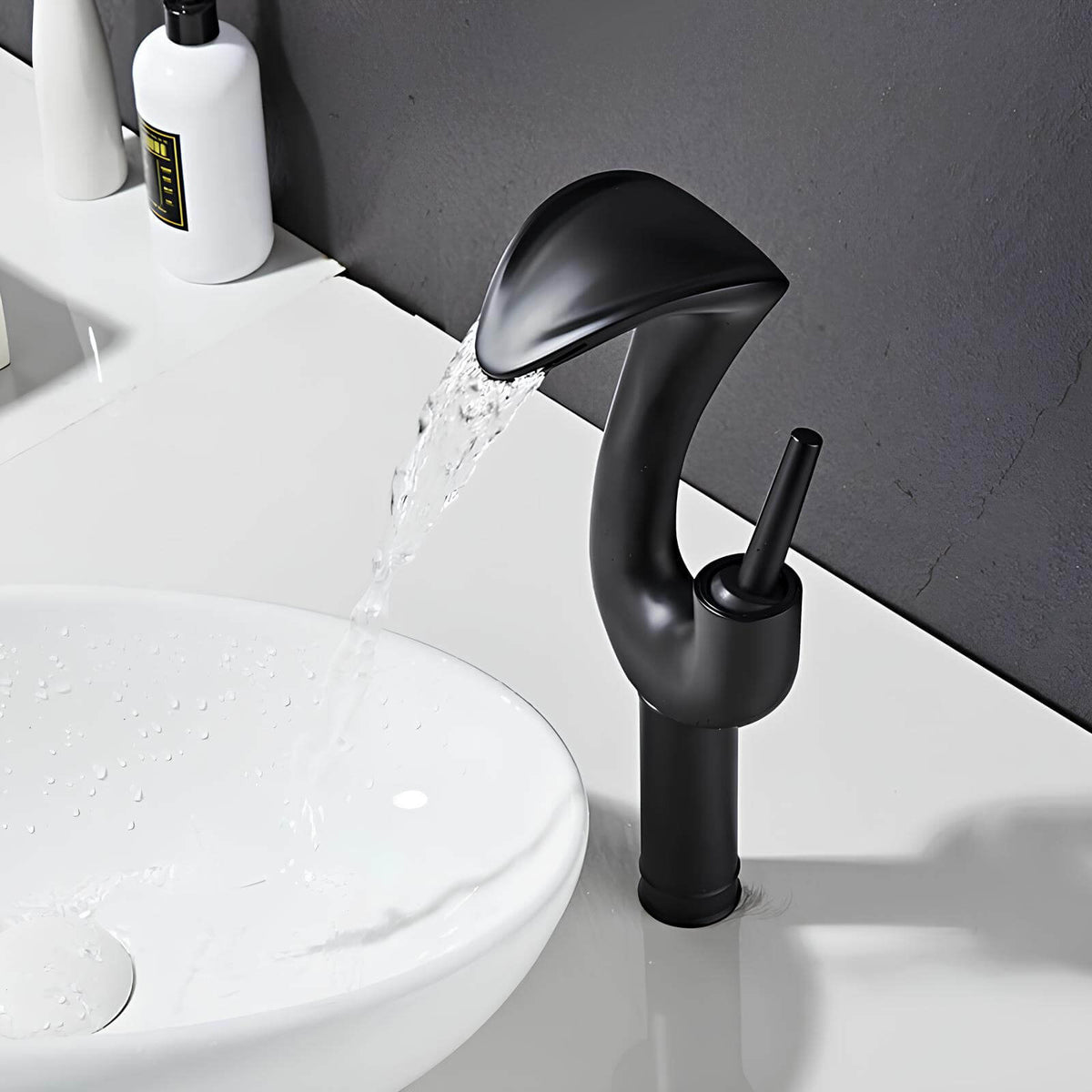 Robinet lavabo cascade haut mitigeur laiton design