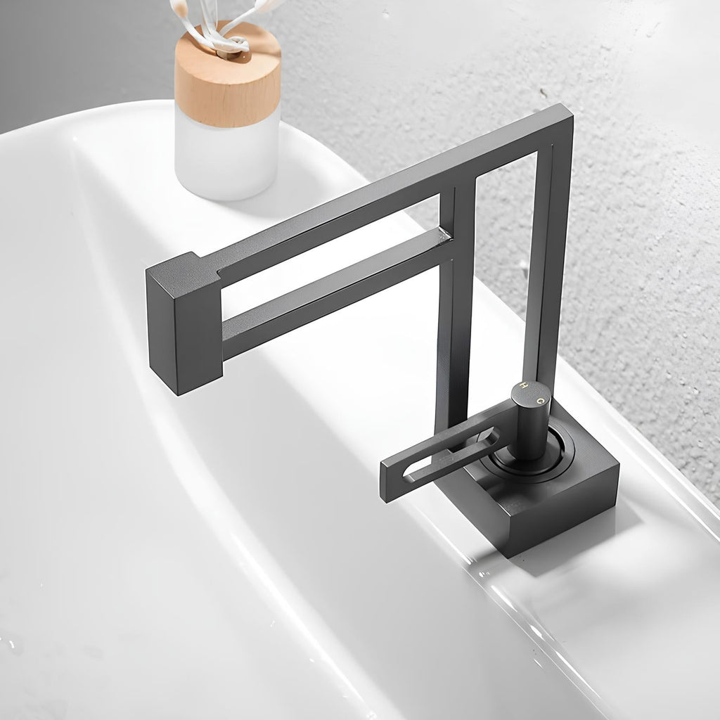 Robinet lavabo cascade laiton massif design