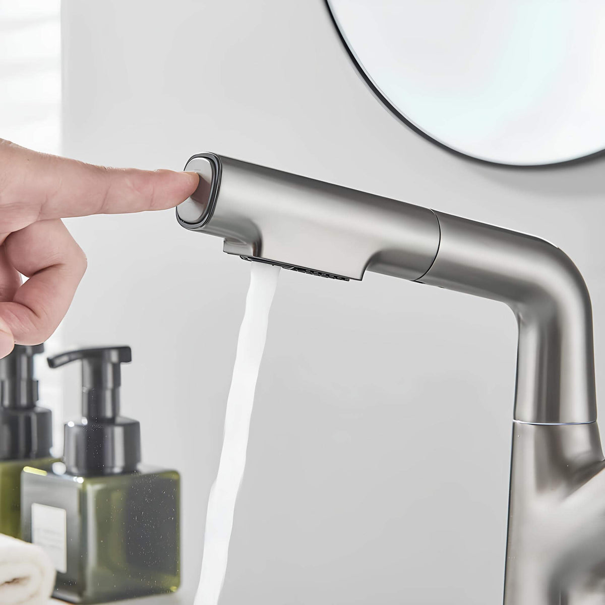 Robinet lavabo orientable avec douchette intégrée