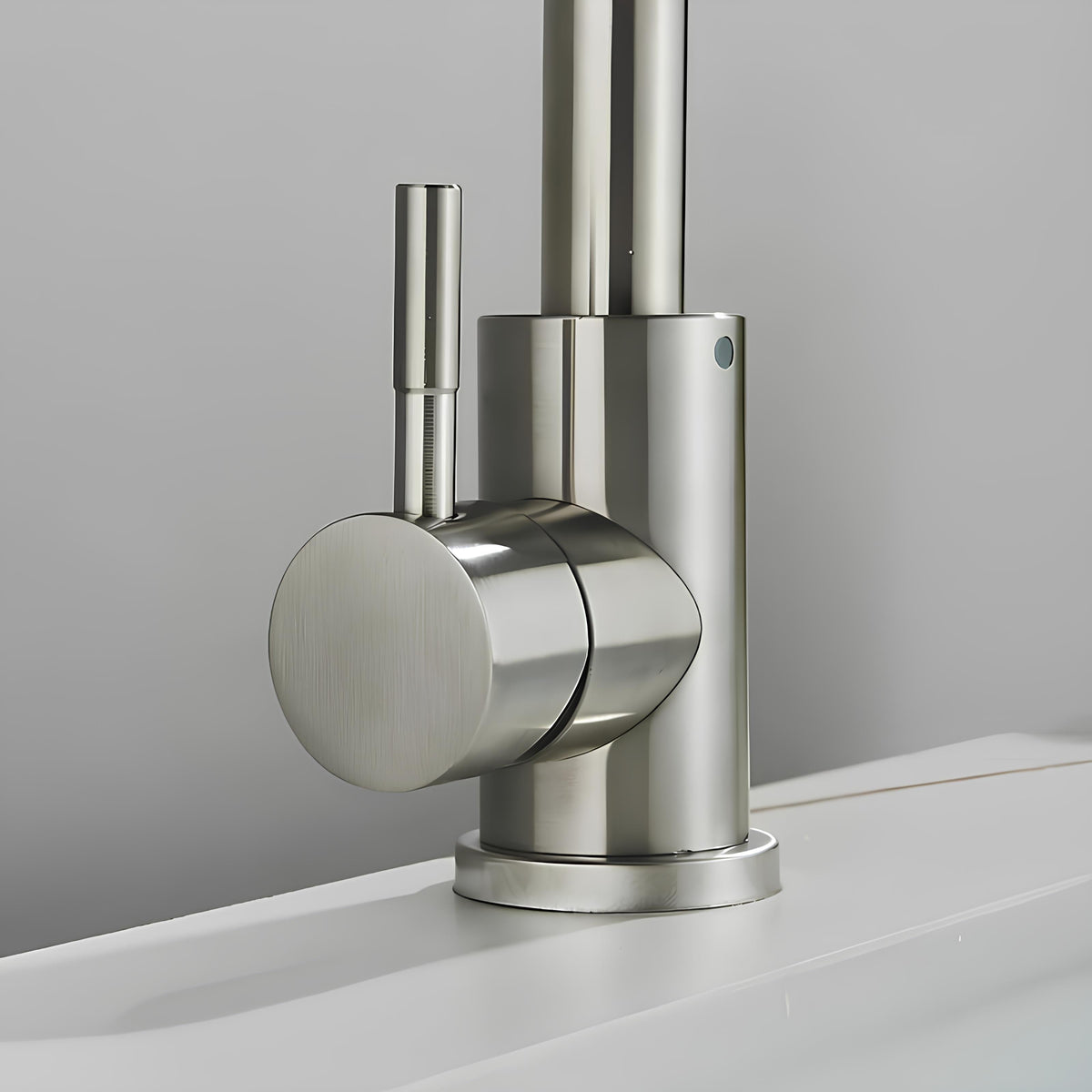Robinet lavabo pivotant 360° acier inoxydable