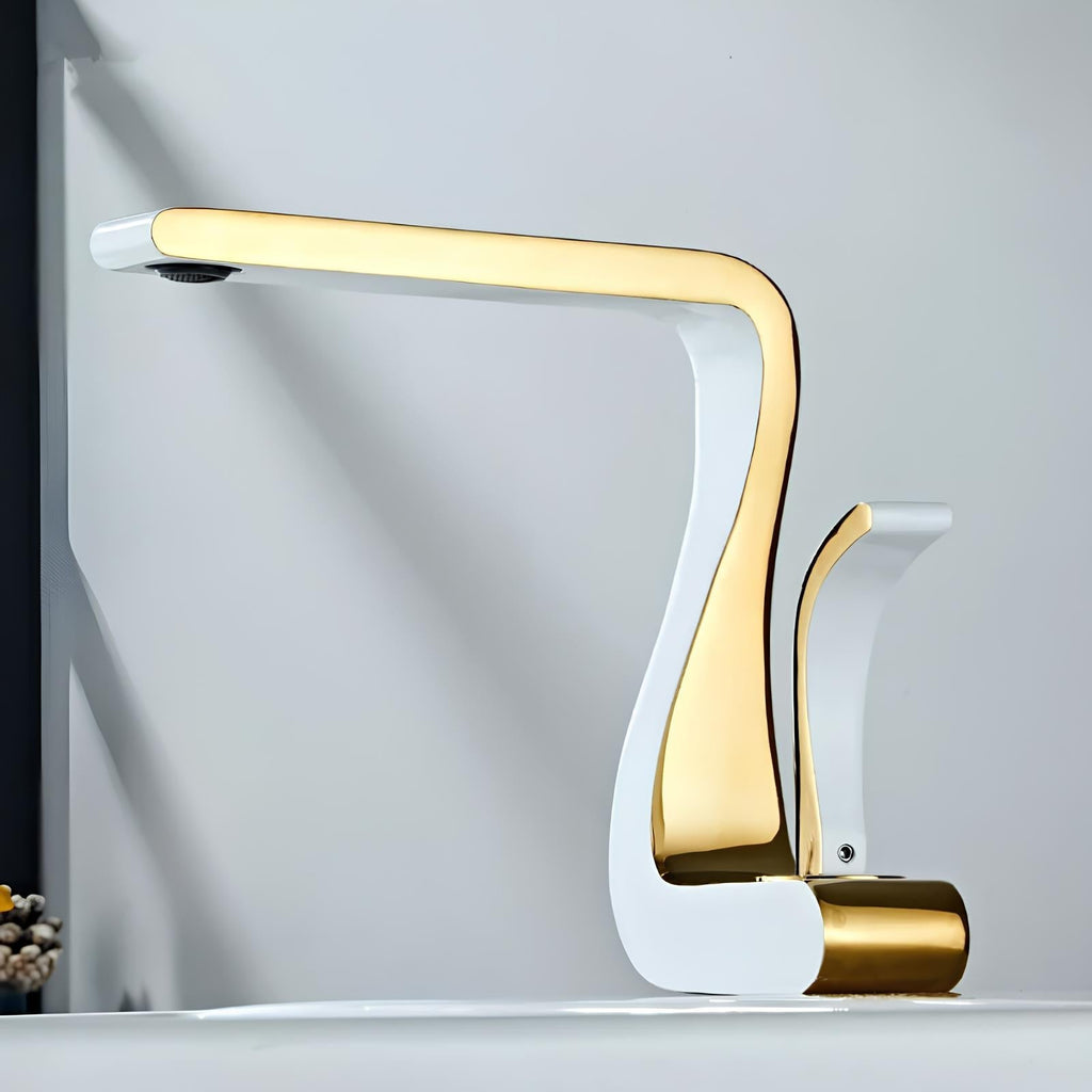 Robinet lavabo rétro chic or
