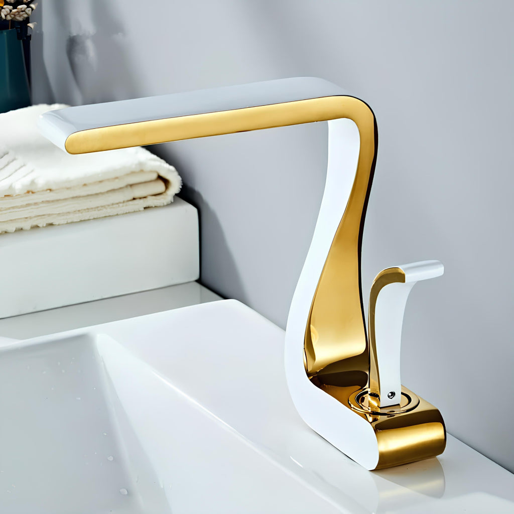 Robinet lavabo rétro chic or