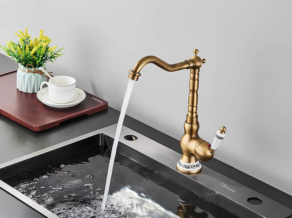 Robinet lavabo vintage bronze antique rotatif