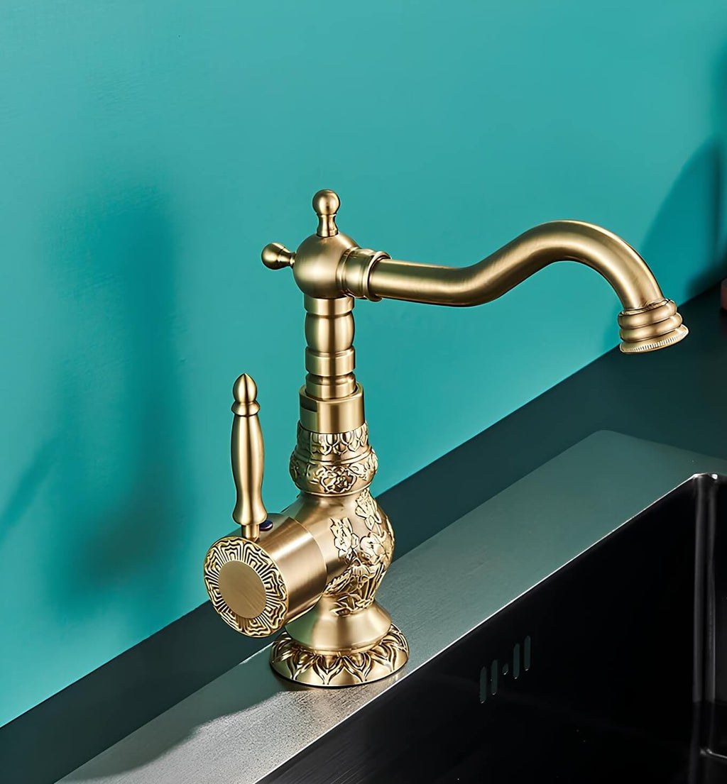 Robinet lavabo vintage laiton sculpté rotatif