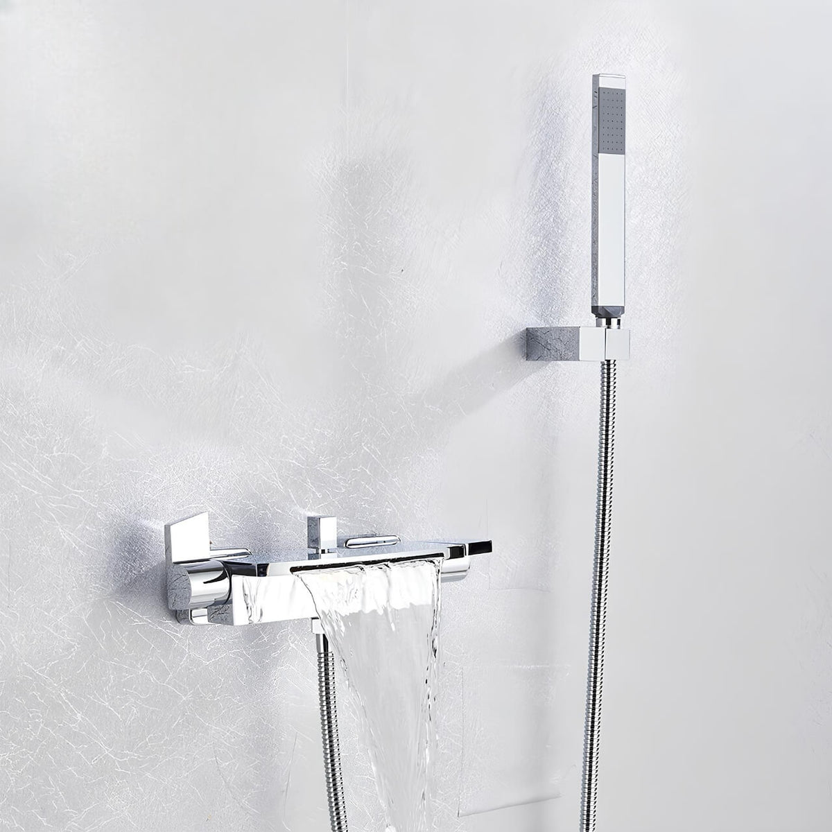 Robinet mitigeur baignoire cascade et douchette