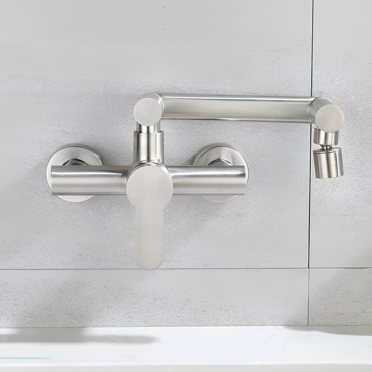 Robinet mural rabattable inox 360°