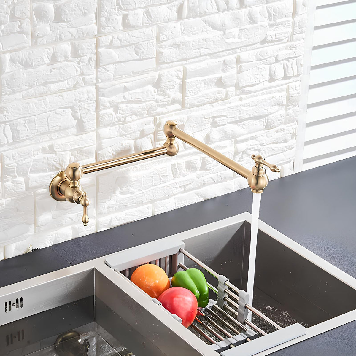 Robinet rabattable eau froide design laiton