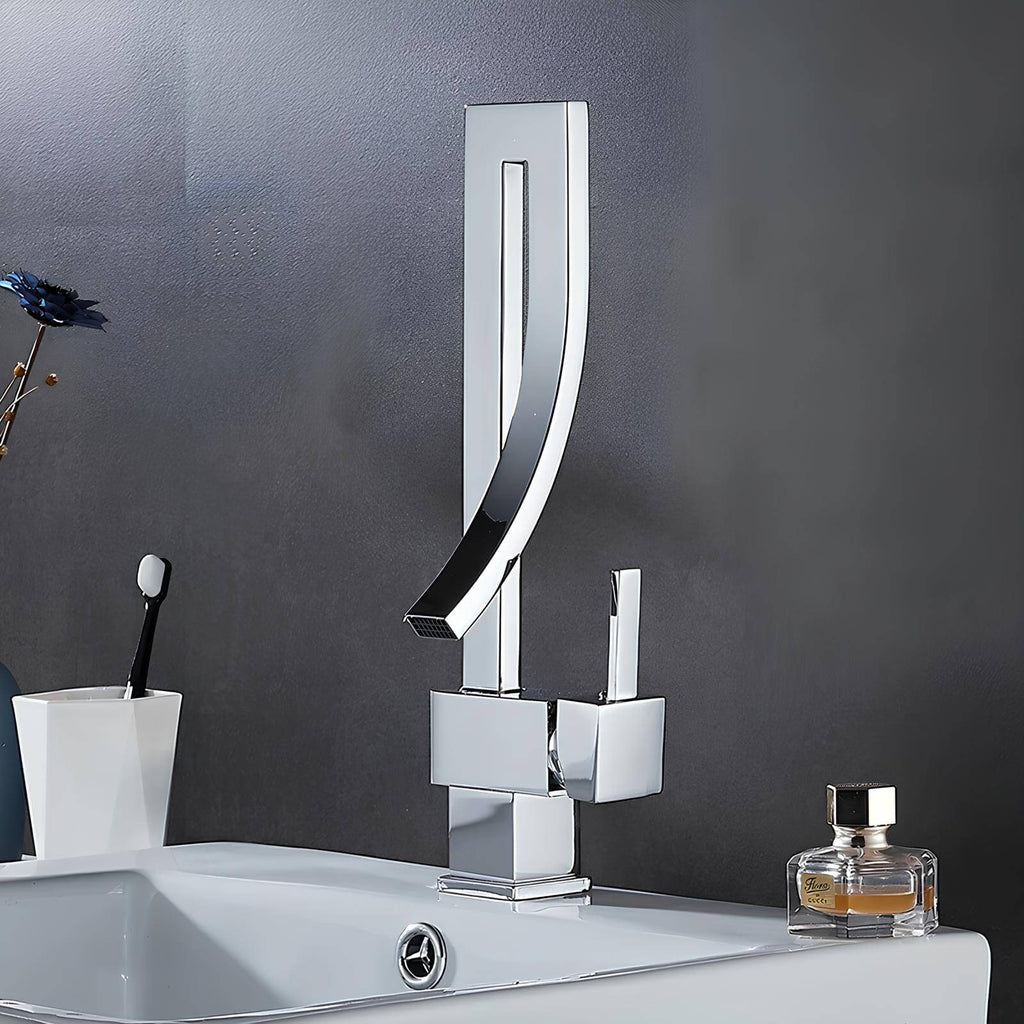 Robinet vasque carré design monocommande laiton poli