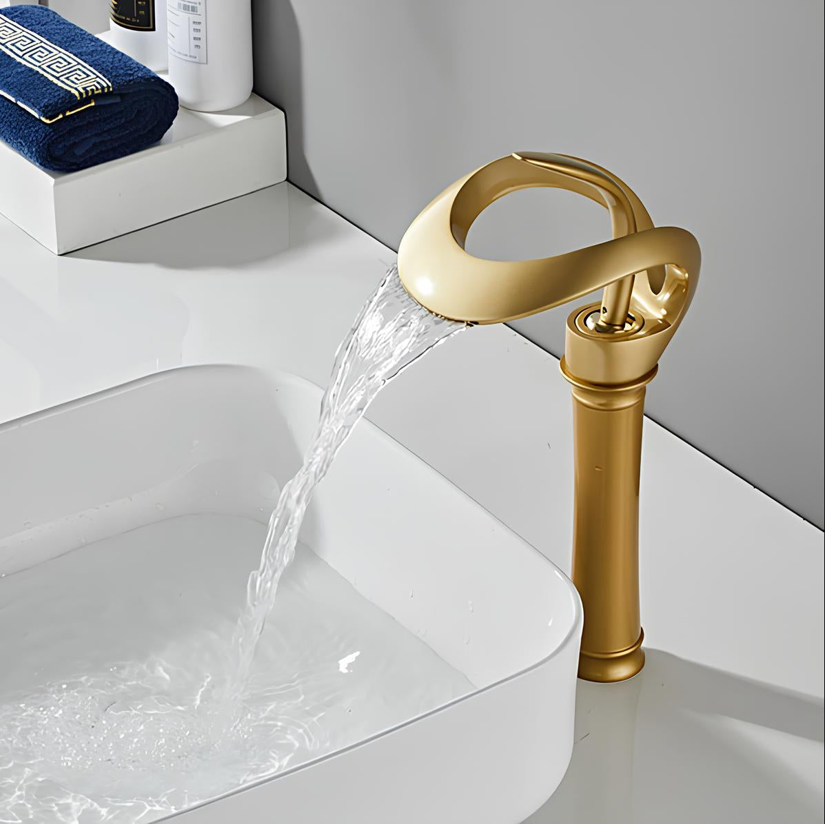 Robinet vasque cascade laiton design moderne