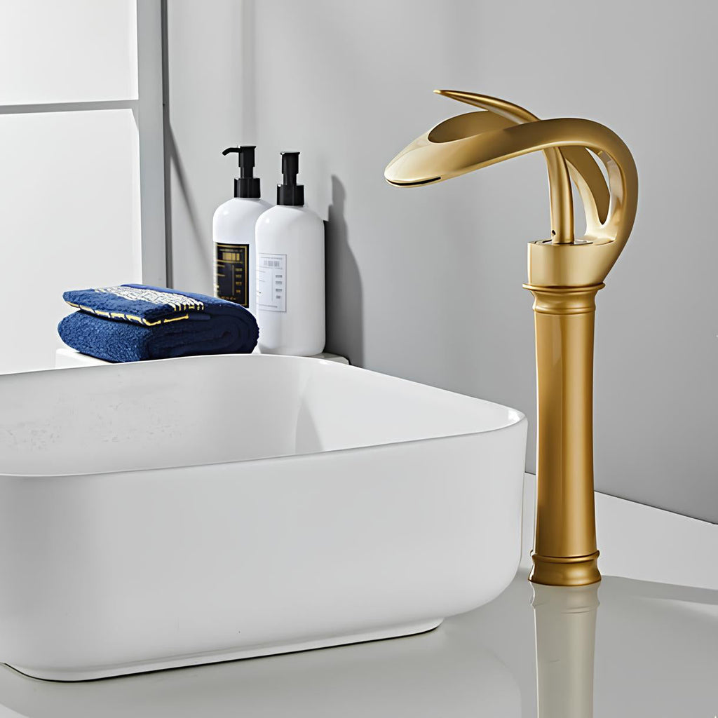 Robinet vasque cascade laiton design moderne