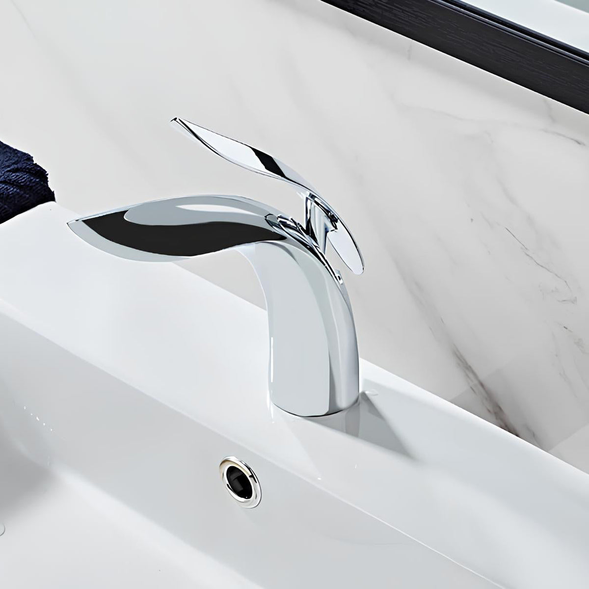 Robinet vasque design requin moderne laiton