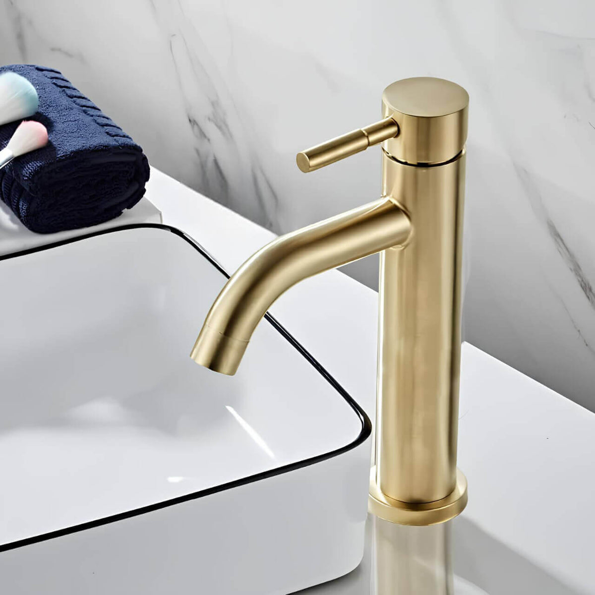 Robinet vasque doré mitigeur contemporain