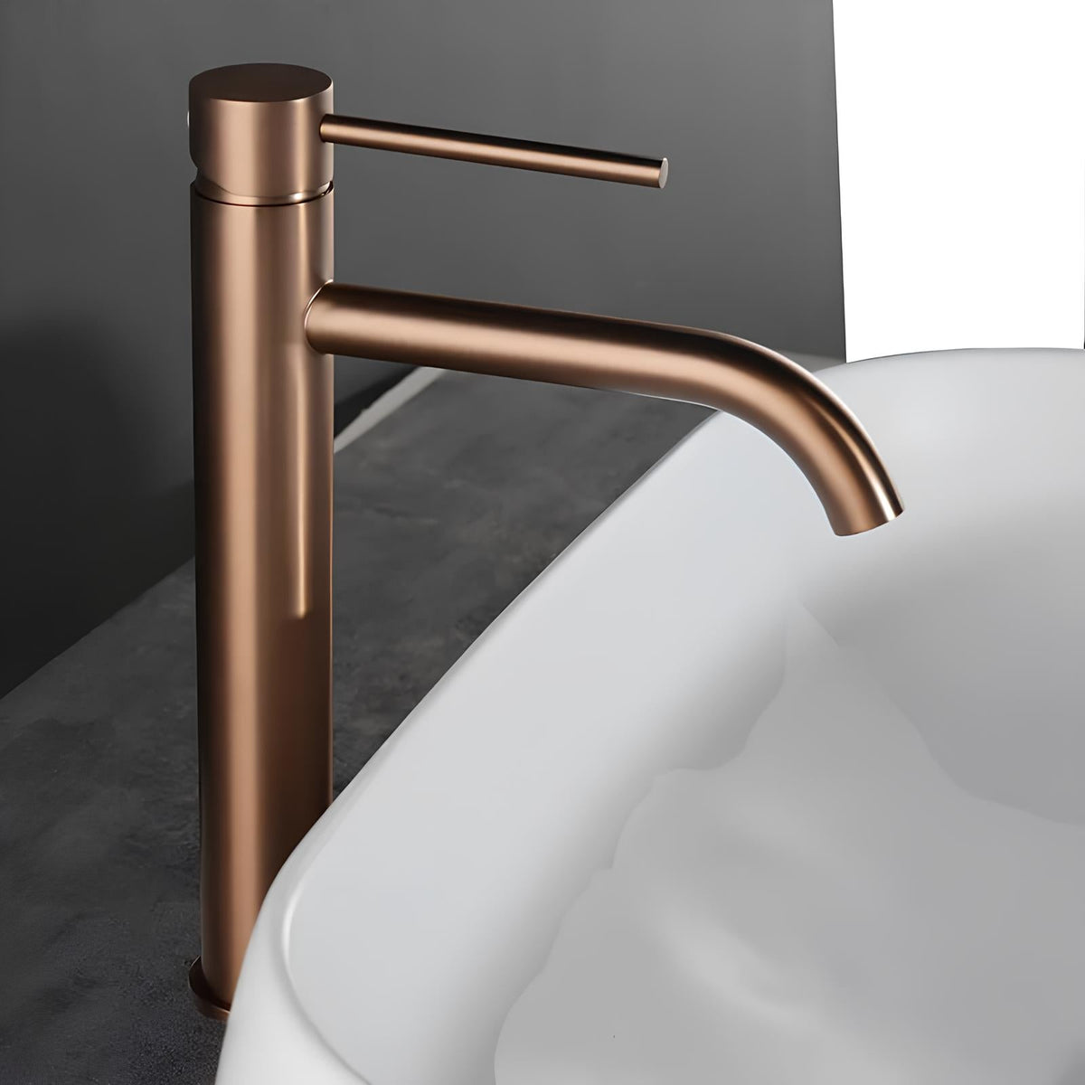 Robinet vasque haut bronze design contemporain