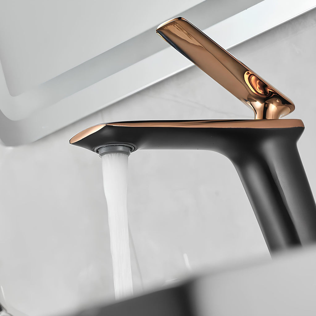 Robinet vasque noir design minimaliste