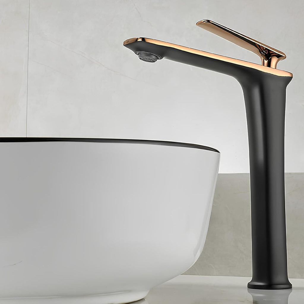 Robinet vasque noir design minimaliste